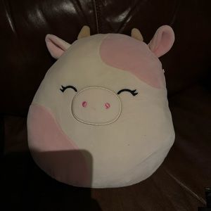 Squishmallow Caedyn Cow